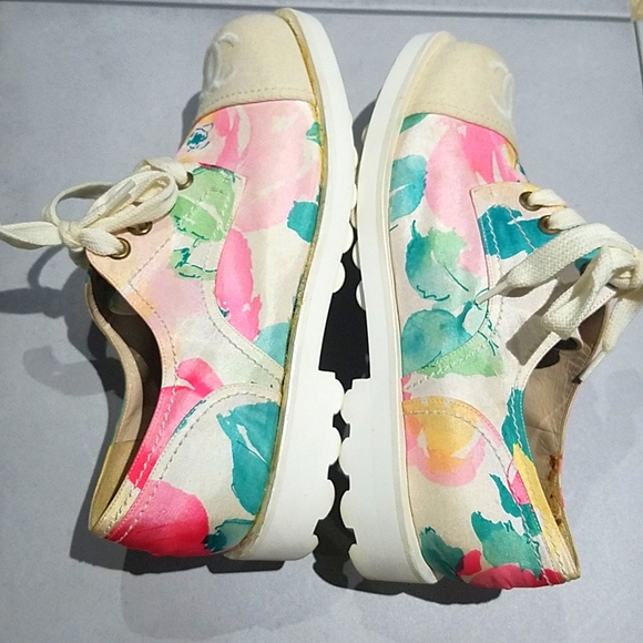 Vintage Chanel - Picture 3 of 10